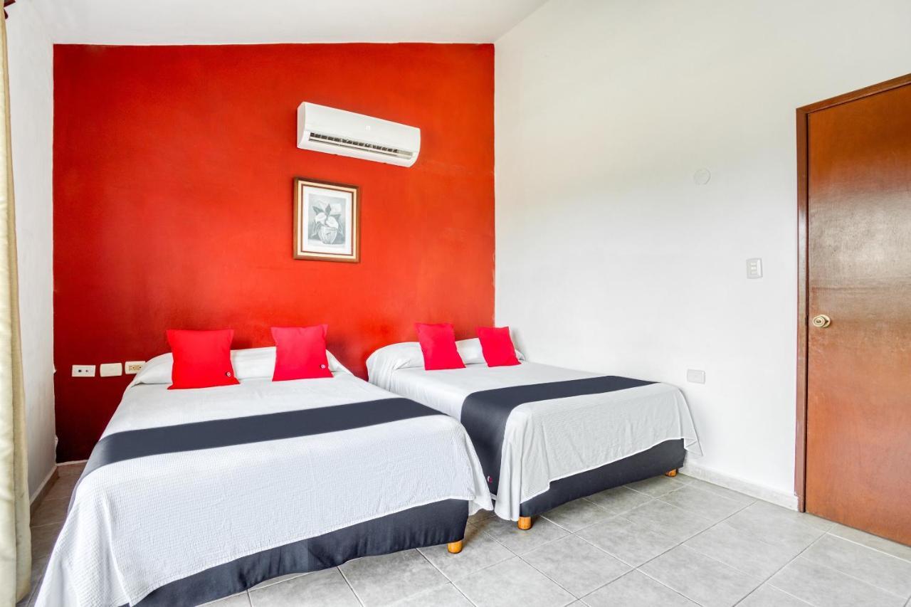 Chac Chi Hotel & Suites Isla Mujeres Buitenkant foto