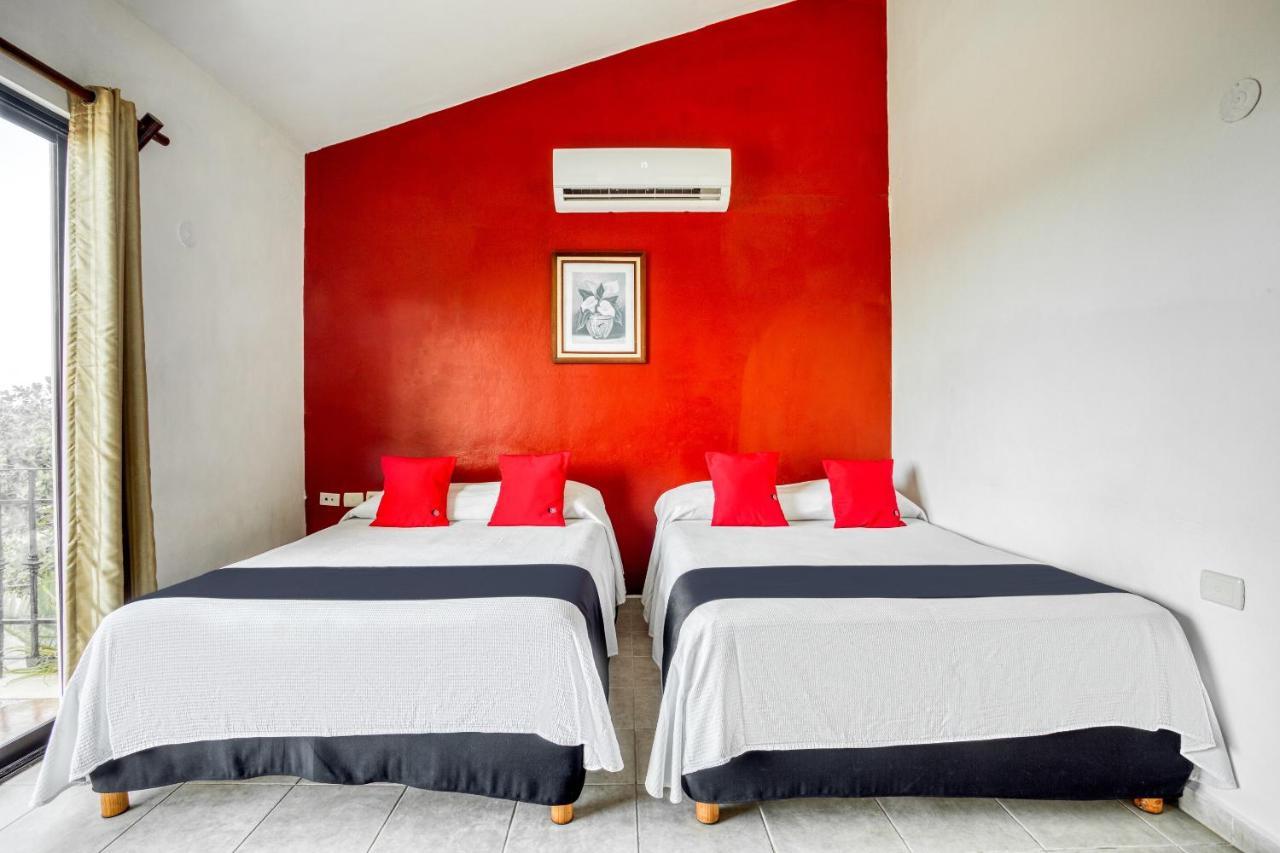 Chac Chi Hotel & Suites Isla Mujeres Buitenkant foto