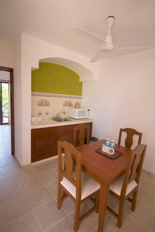 Chac Chi Hotel & Suites Isla Mujeres Buitenkant foto
